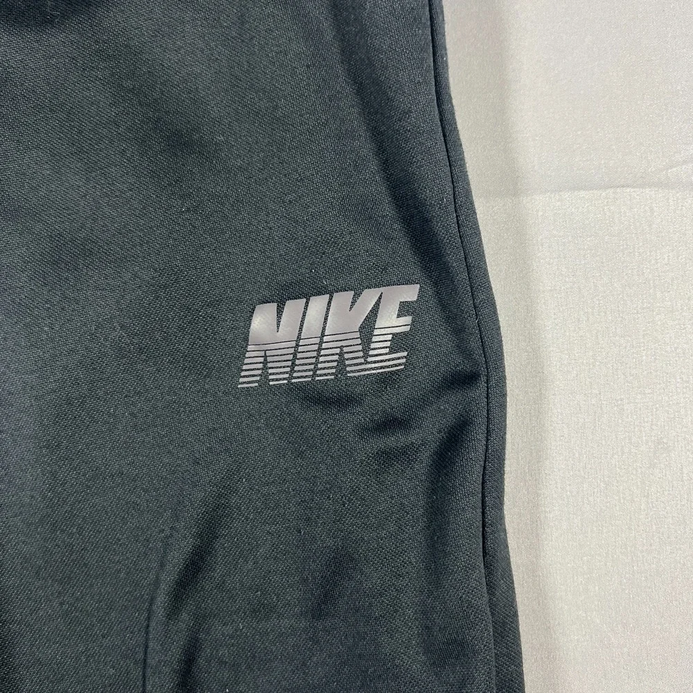 Nike Therma Fit Outfit Set Kids Medium Black Gray Swoosh Logo Kangaroo‎ Pockets